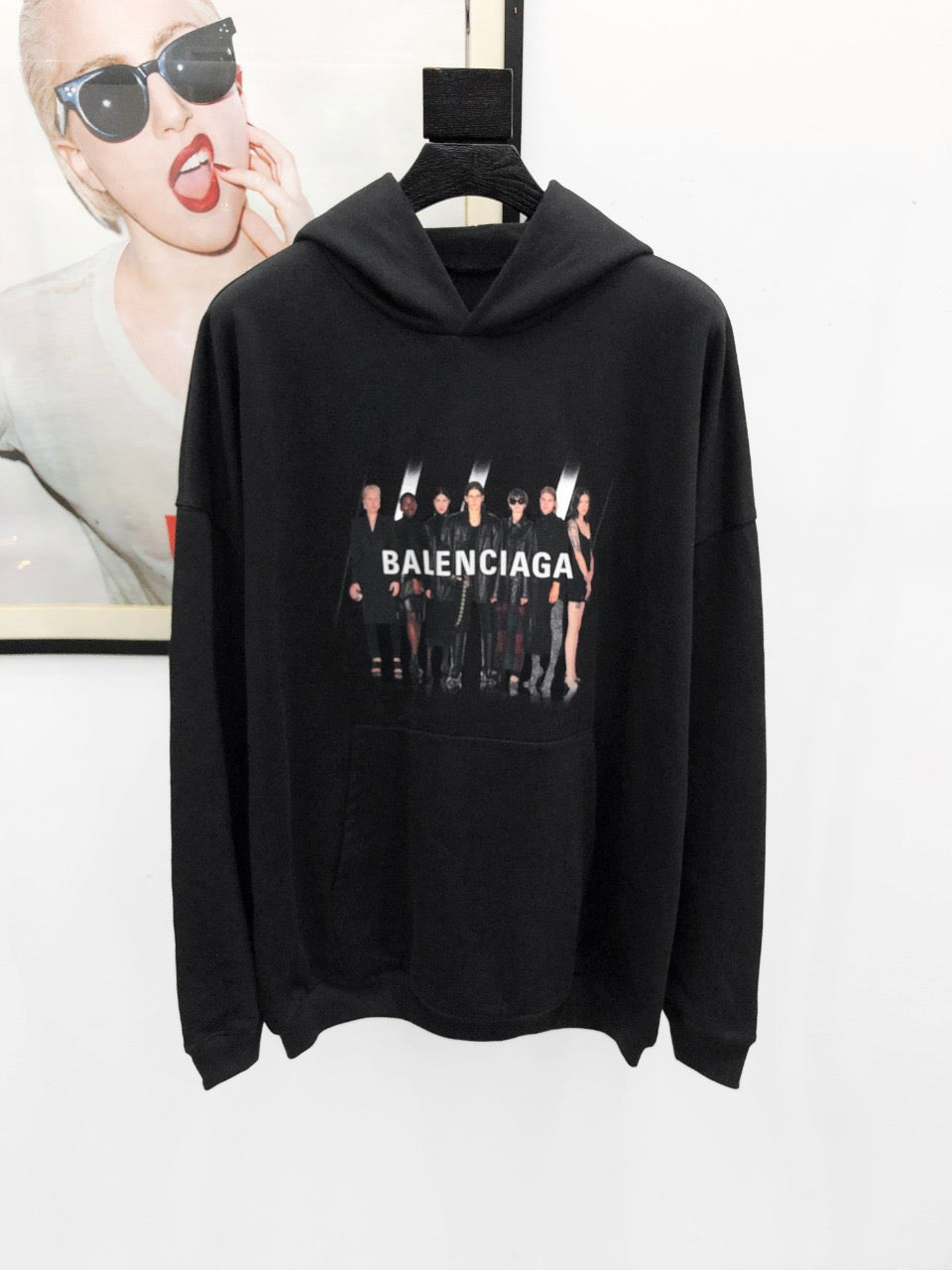 Hoodie - Size M - FashionHype.xyz