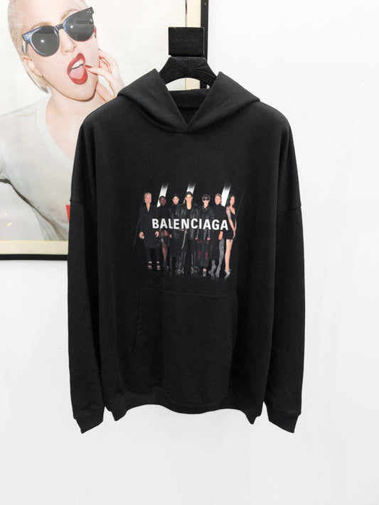 Hoodie - Size M - FashionHype.xyz