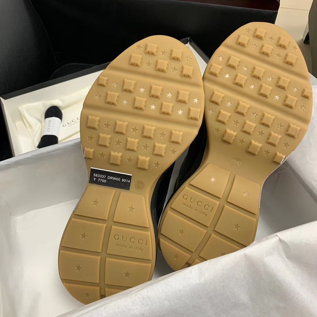 Schuhe